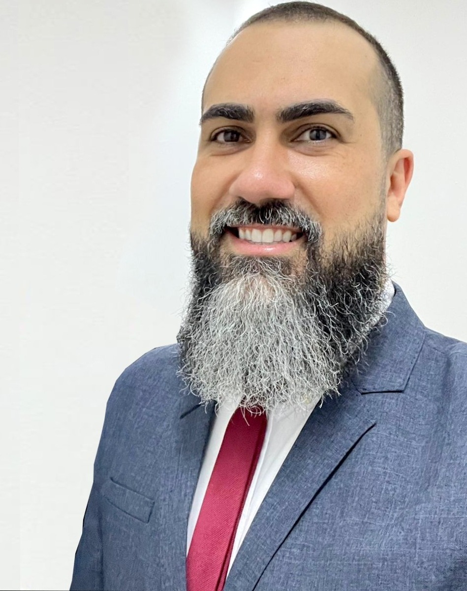 Prof. Dr. Ailton Cesar Lemes